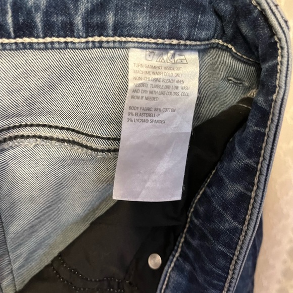 Jeans - Picture 4 of 5